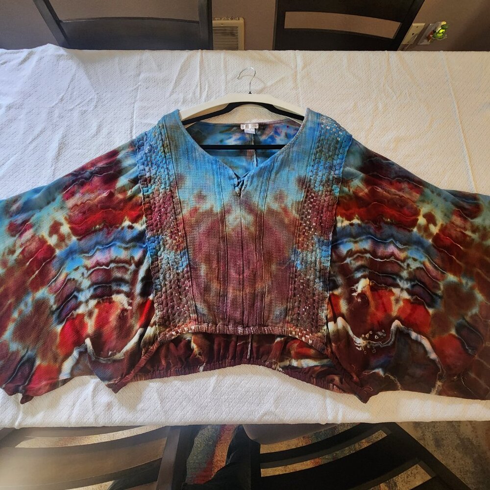 Oregon Rain Tie Dyed Batwing Cardigan in Reds, Blues, and Earth Tones | 1X - Picture 8 of 9
